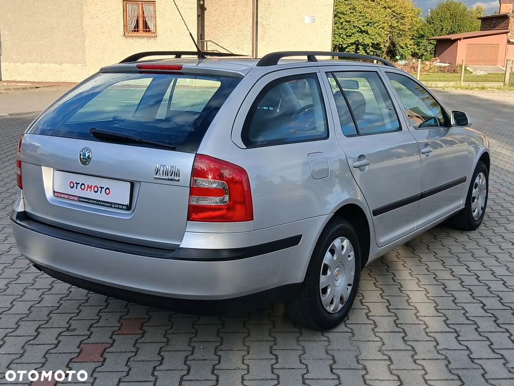 Skoda Octavia 1.6 Style - 28