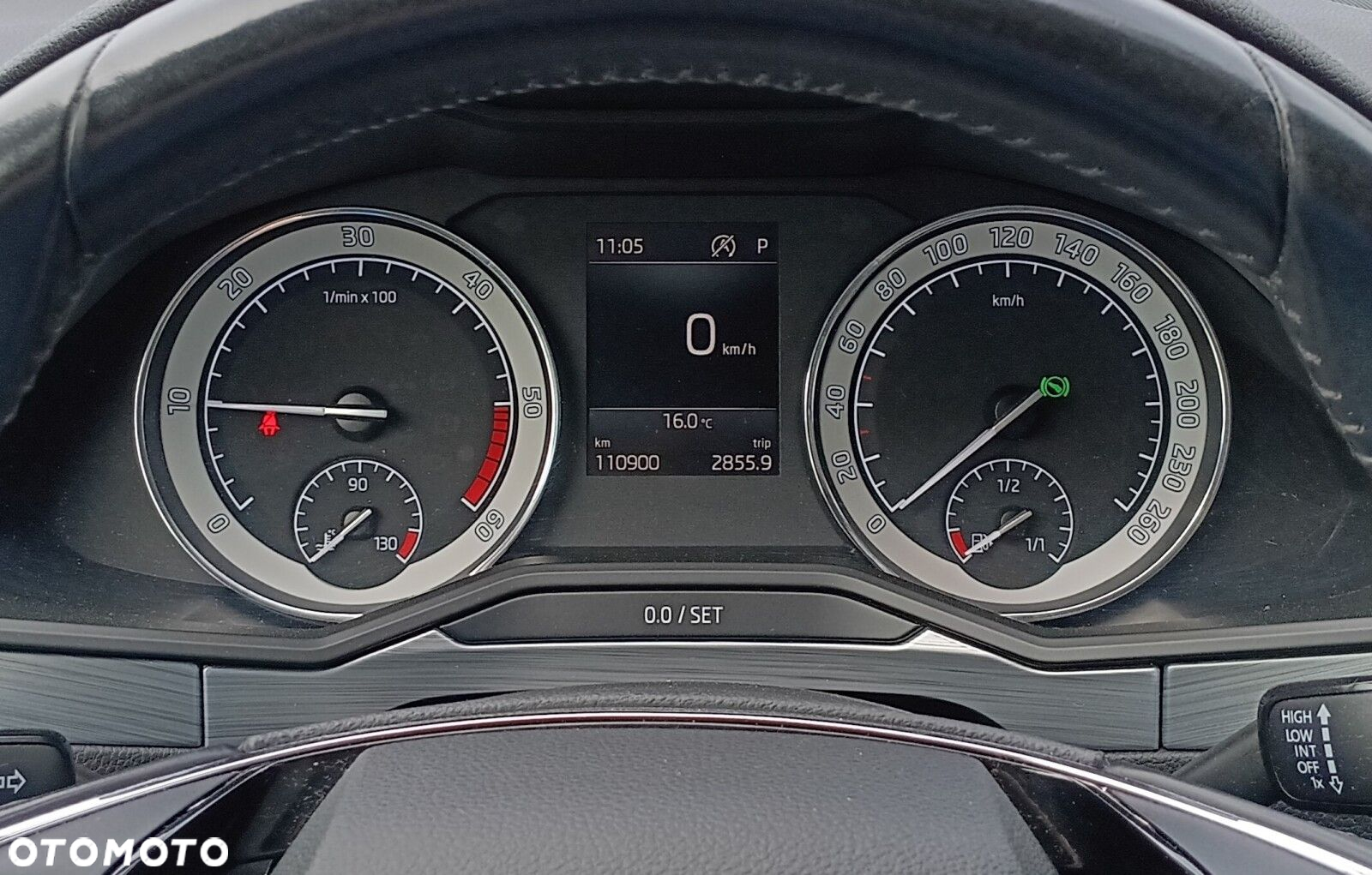 Skoda Superb 2.0 TDI SCR Ambition DSG - 9