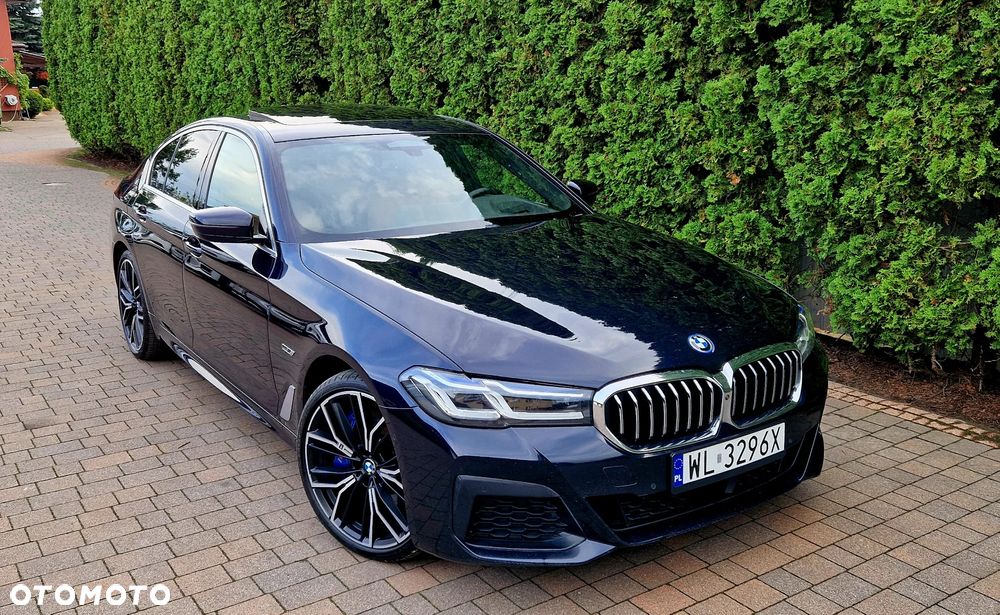 BMW Seria 5 545e xDrive M Sport sport - 32