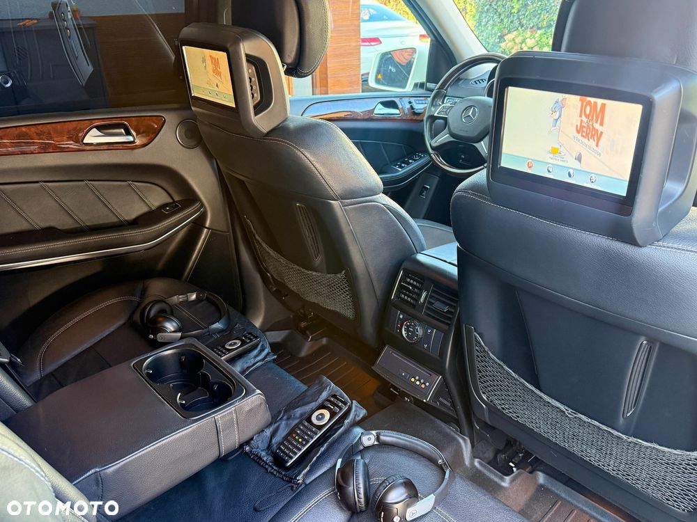 Mercedes-Benz GL - 10
