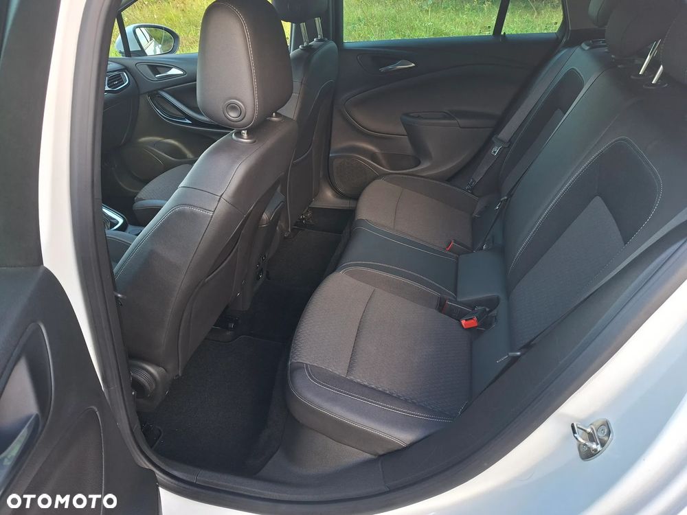 Opel Astra 1.4 Turbo Start/Stop Automatik Innovation - 26