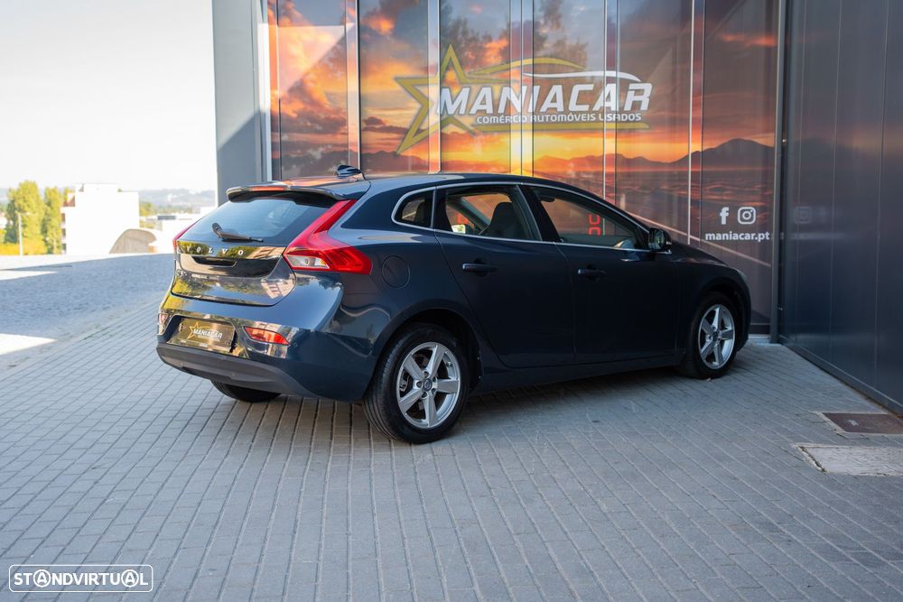 Volvo V40 D2 Momentum - 7