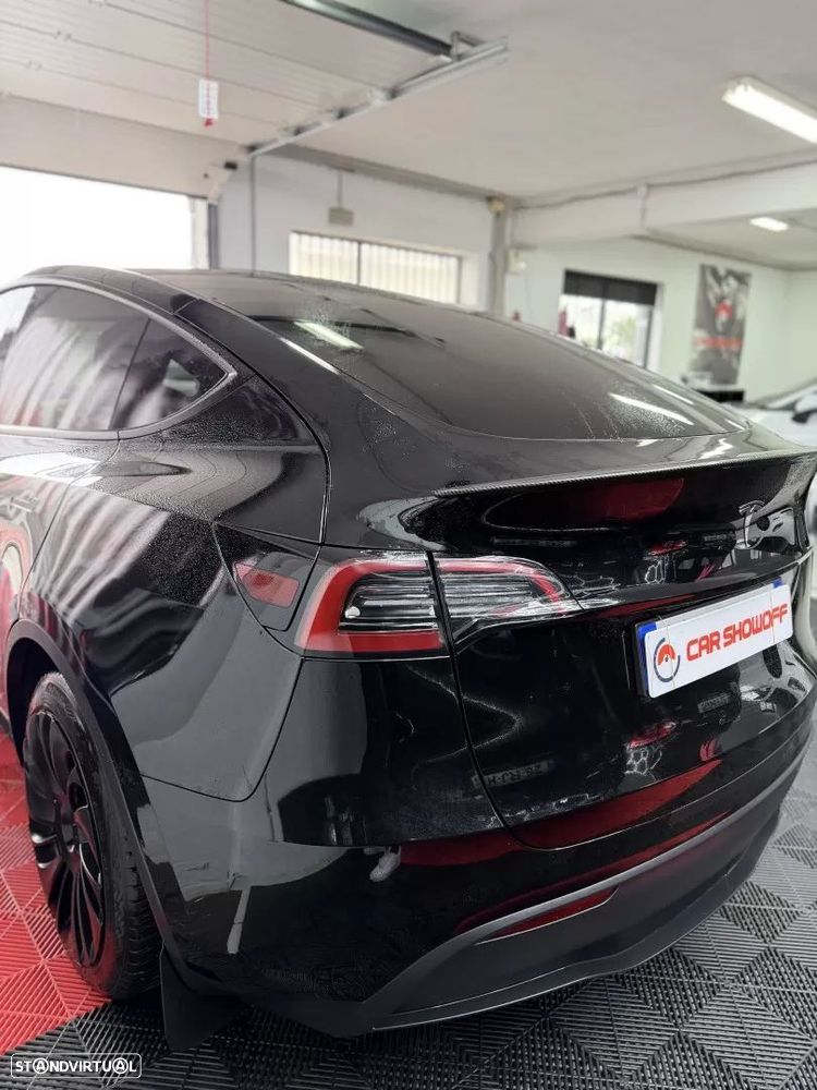 Tesla Model Y Standard - 10