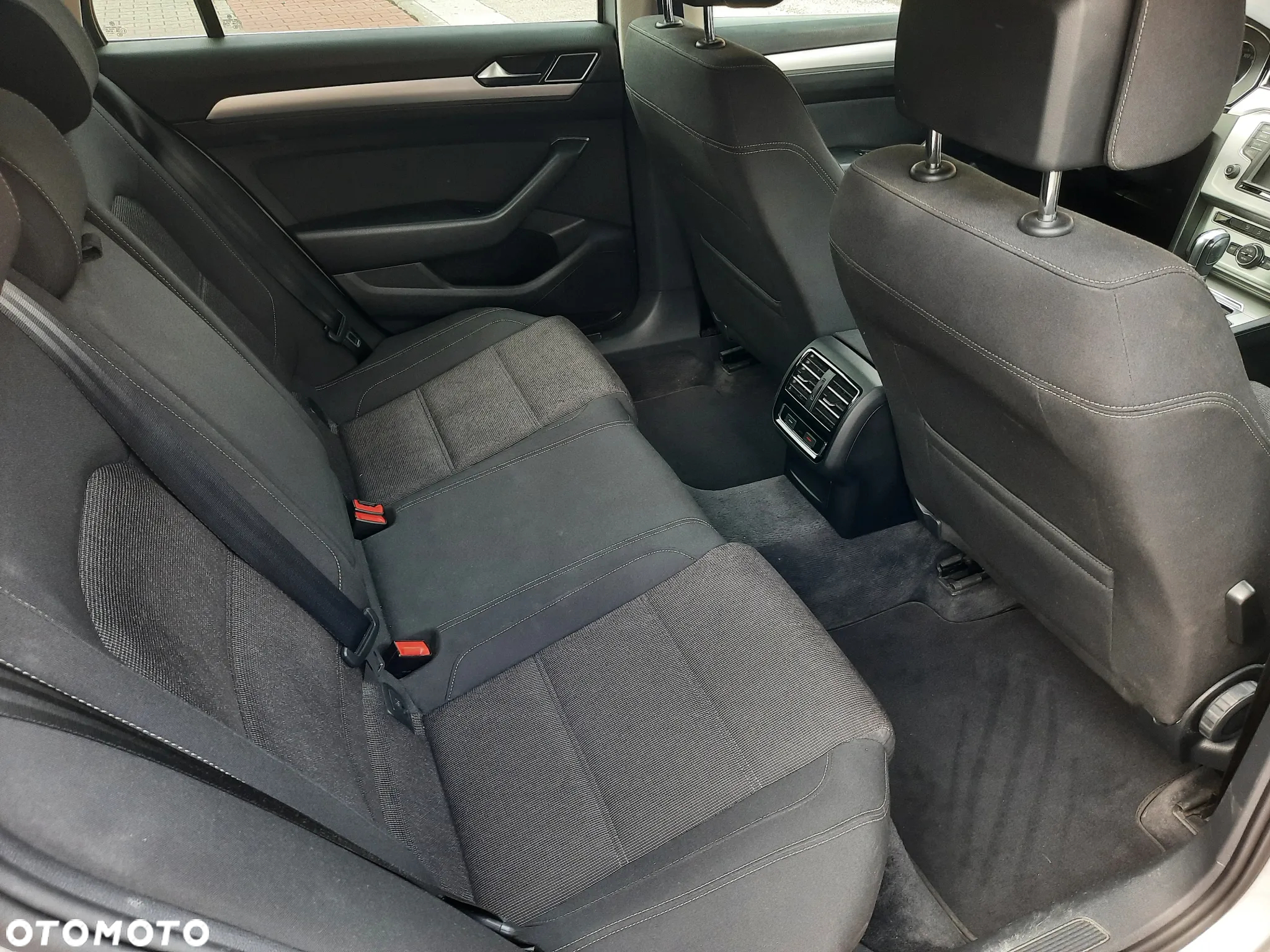 Volkswagen Passat 2.0 TDI BMT Comfortline DSG - 19
