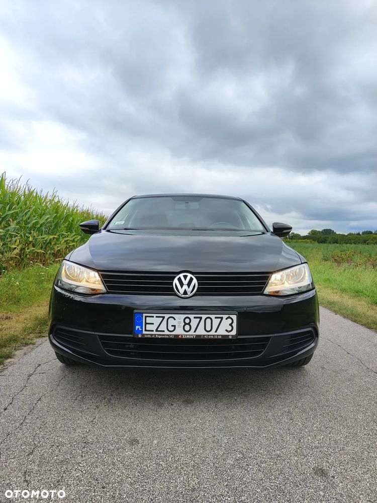 Volkswagen Jetta 1.6 TDI BMT Trendline - 14