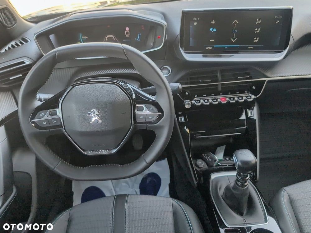Peugeot 2008 1.2 PureTech Allure Pack S&S - 11