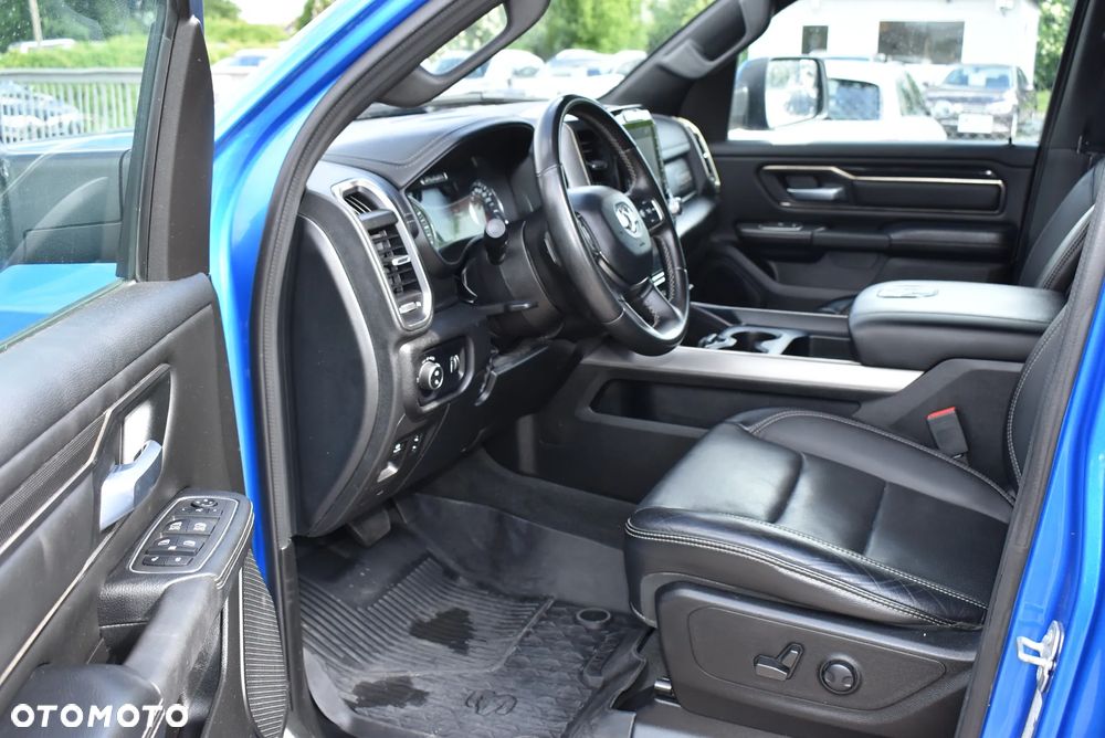 RAM 1500 Crew Cab Sport - 15