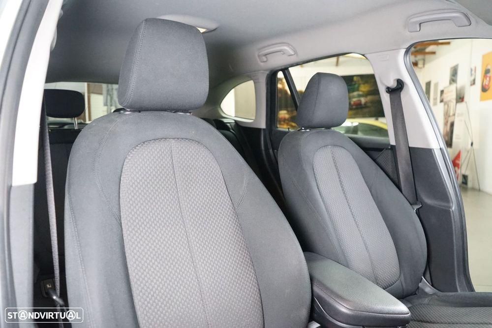 BMW X1 18 d sDrive Advantage - 41