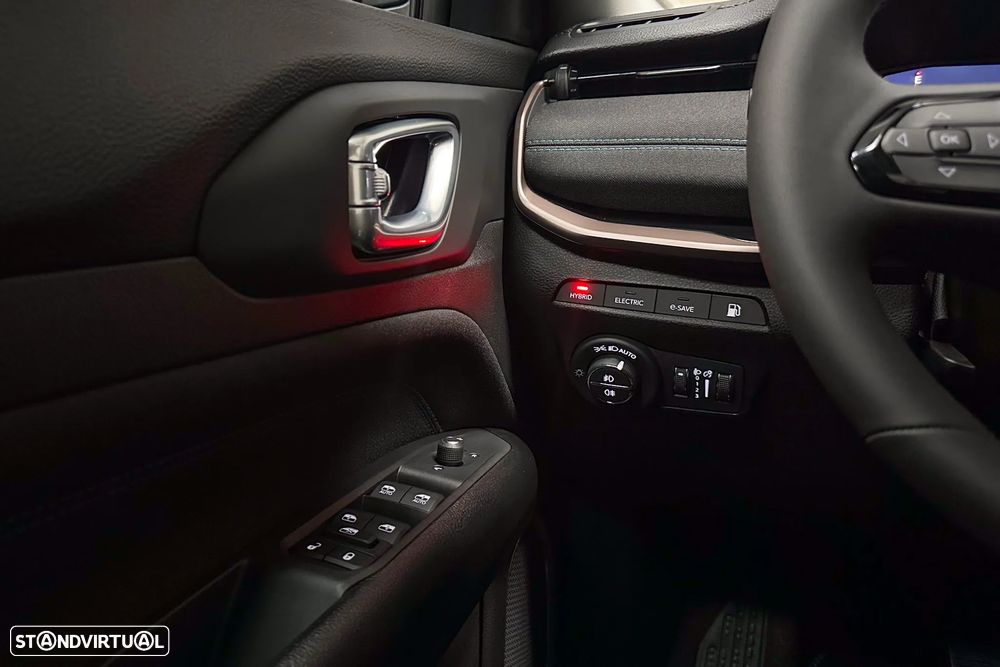 Jeep Compass 1.3 T4 4xe PLUG-IN HYBRID Auto Upland - 46