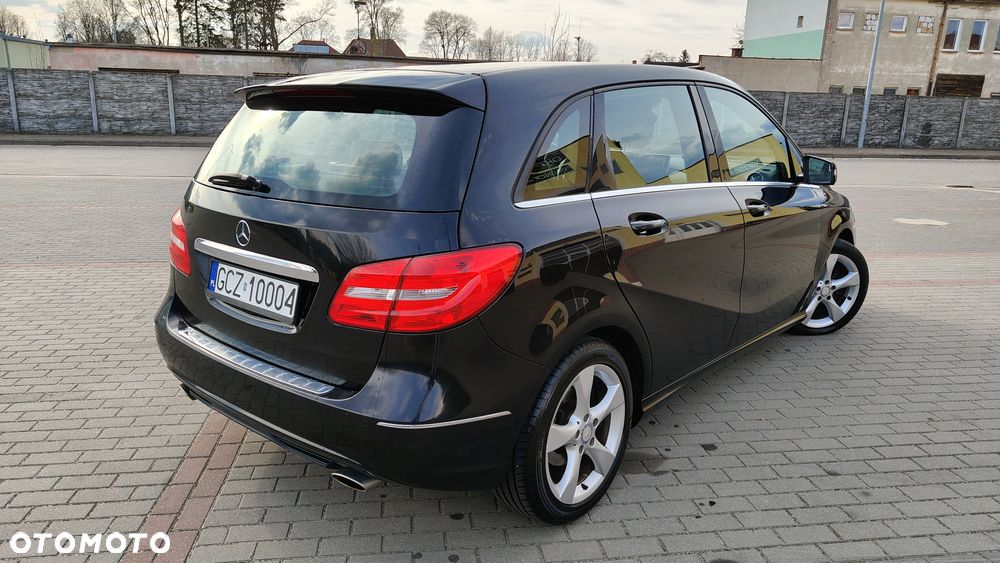 Mercedes-Benz Klasa B 200 Edition - 4