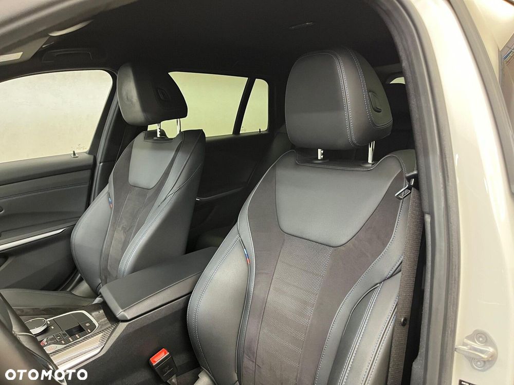 BMW Seria 3 320d xDrive mHEV M Sport - 19