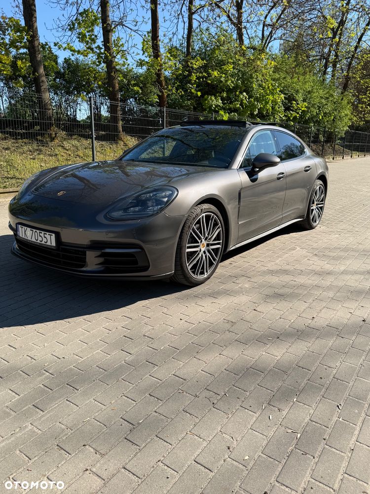 Porsche Panamera 4 - 1