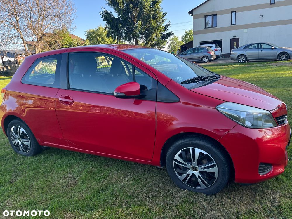 Toyota Yaris - 33