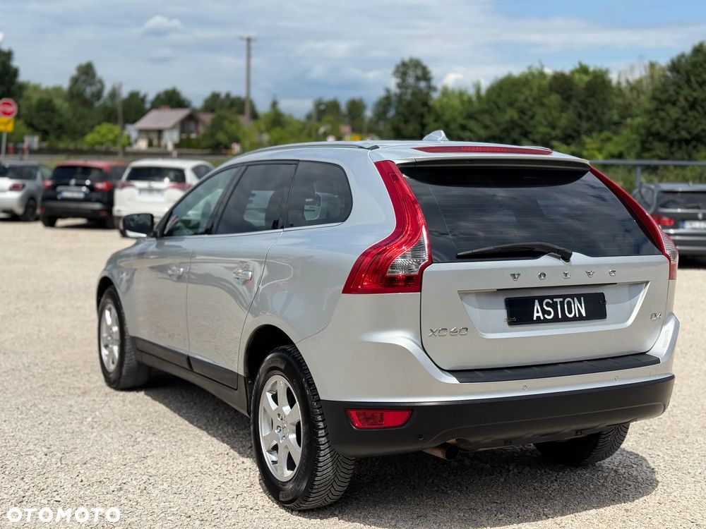 Volvo XC 60 D4 Summum - 10