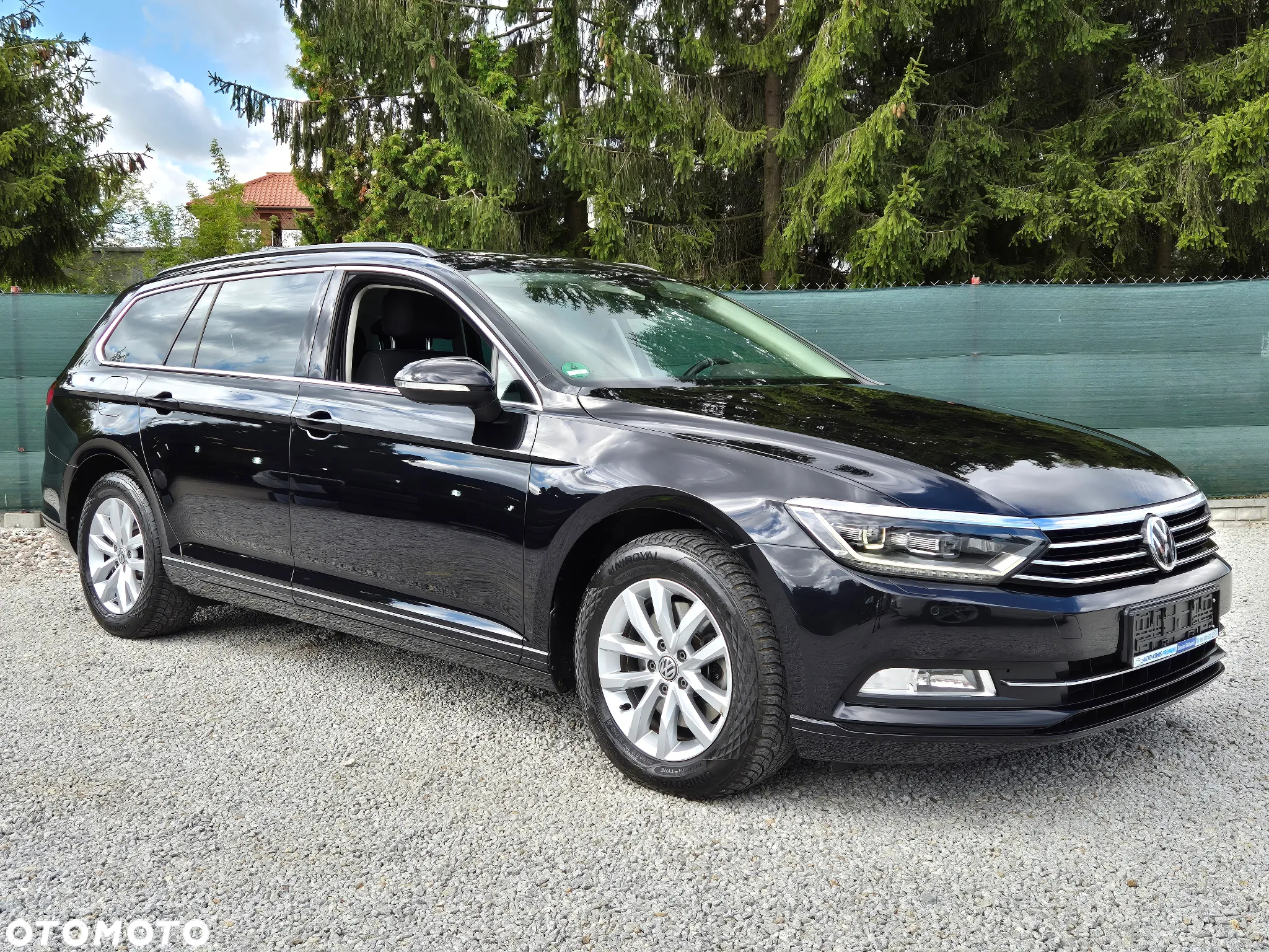 Volkswagen Passat Variant 2.0 TDI SCR DSG Elegance - 11