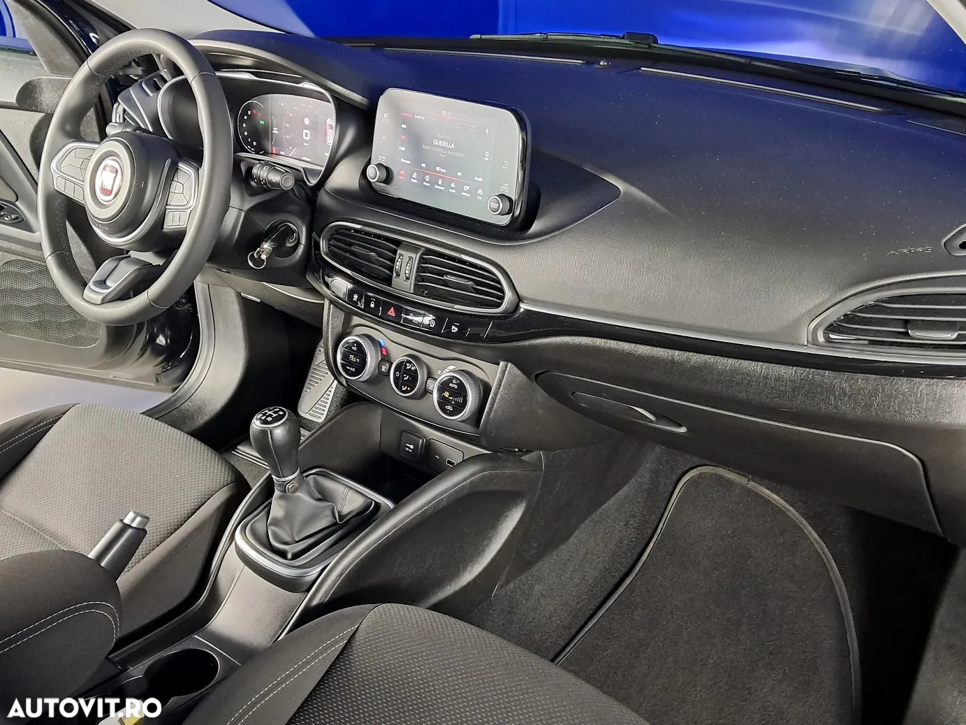 Fiat Tipo - 18