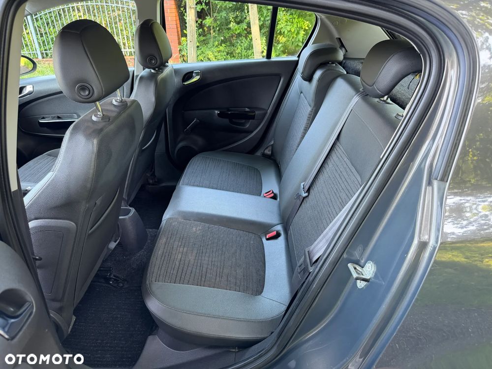 Opel Corsa 1.2 16V Cosmo - 18
