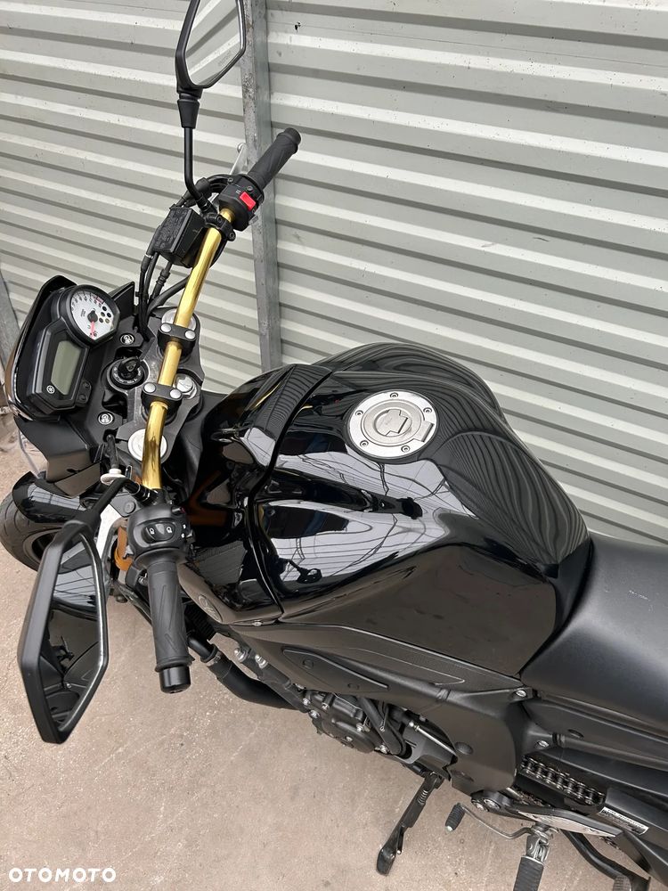 Yamaha FZ8 - 9