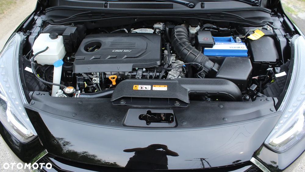 Hyundai i40 Kombi 1.7 CRDi DCT Premium - 38