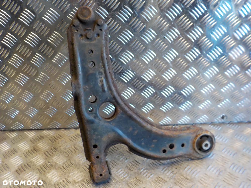 VOLKSWAGEN GOLF IV 2.0 B WAHACZ LEWY PRZÓD - 2