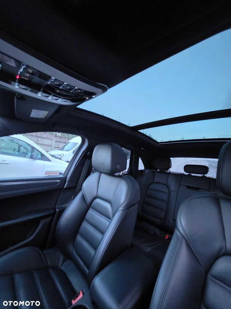 Porsche Macan GTS - 28