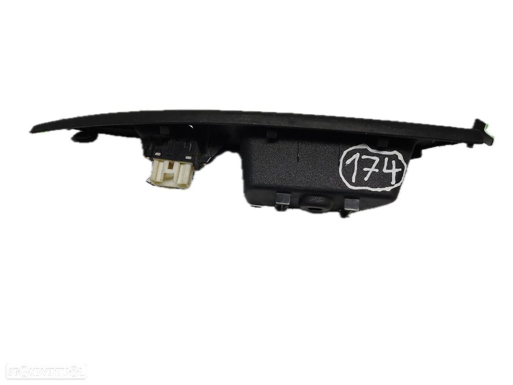 Botão / Botões / Comutador Vidro Dto Mazda 6 Hatchback (Gg) - 2