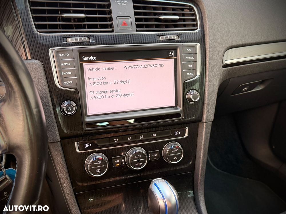 Volkswagen Golf - 17