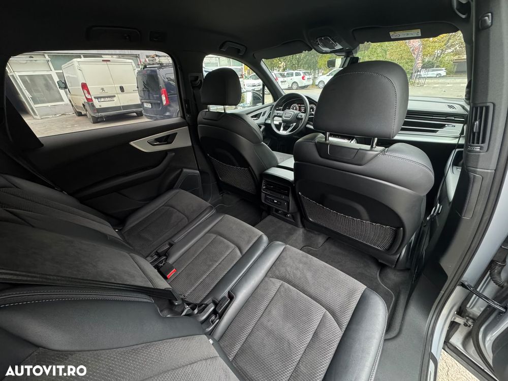 Audi Q7 3.0 55 TFSIe quattro Tiptronic S Line - 12