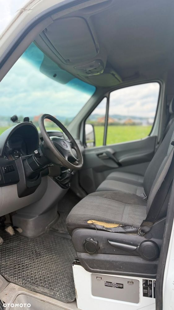 Mercedes-Benz SPRINTER - 13