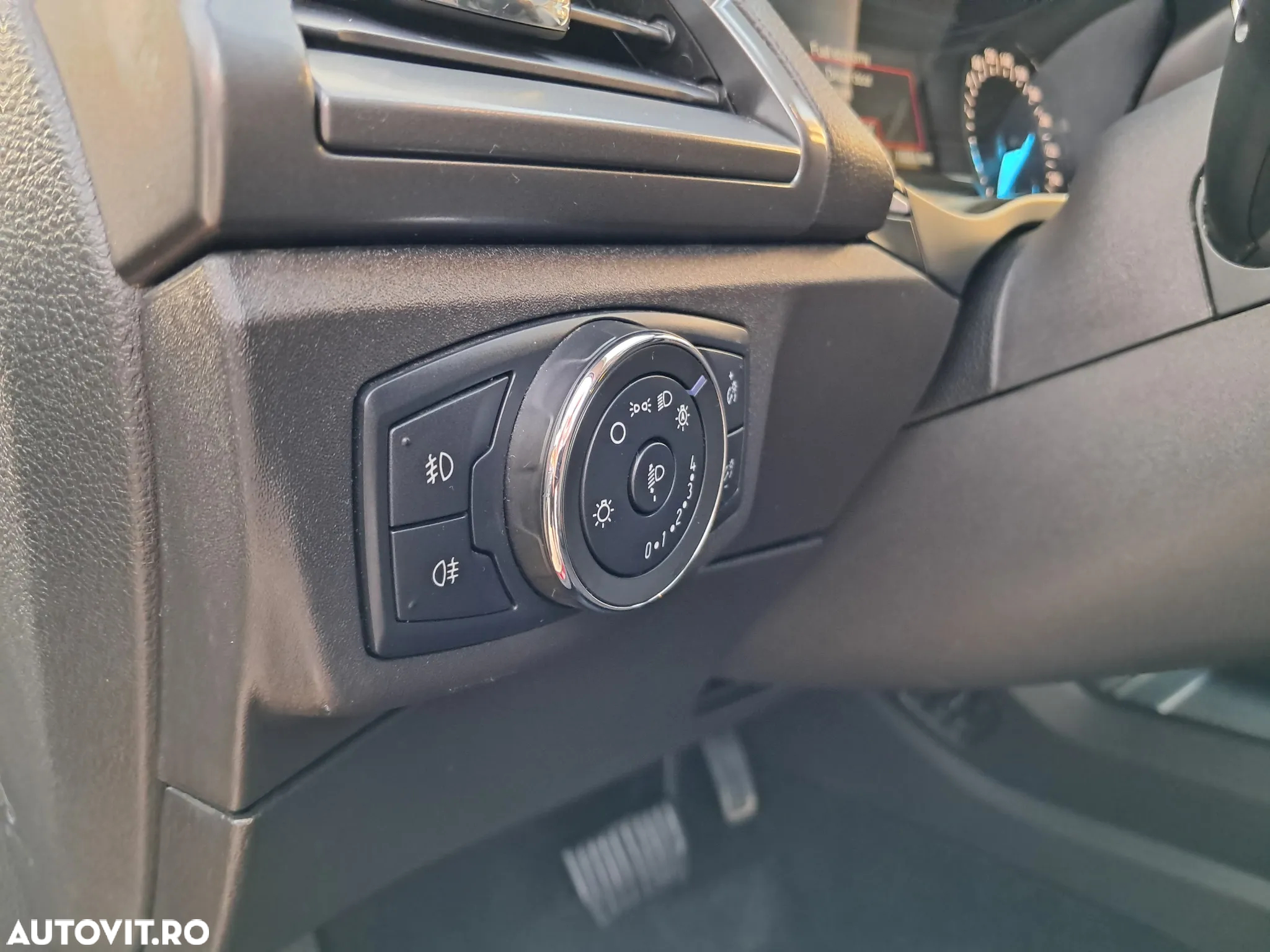 Ford Mondeo 2.0 TDCi Powershift Business - 19