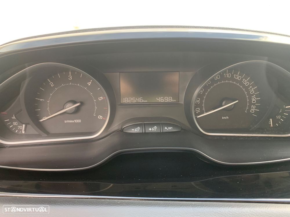 Peugeot 208 1.6 BlueHDi Access - 6