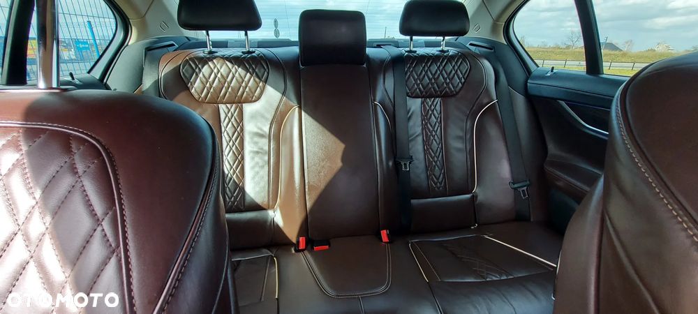 BMW Seria 7 - 15