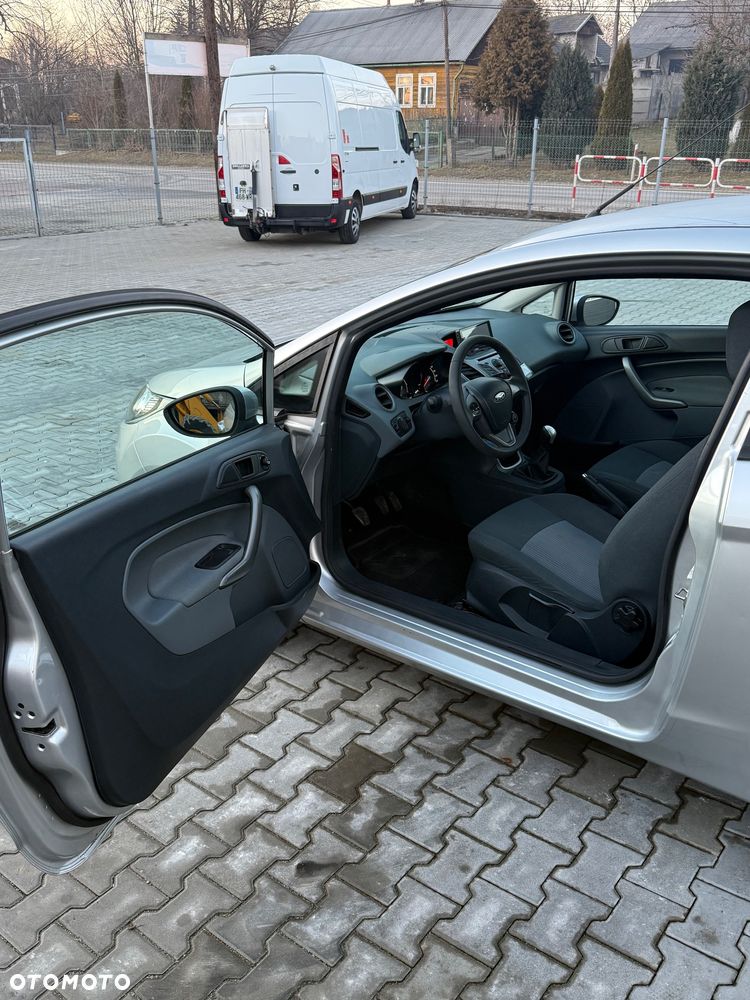 Ford Fiesta 1.25 Champions Edition - 12