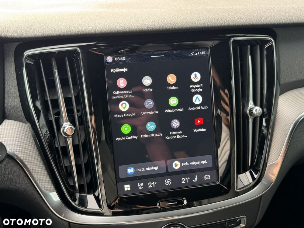 Volvo V60 B4 B Plus Dark - 24