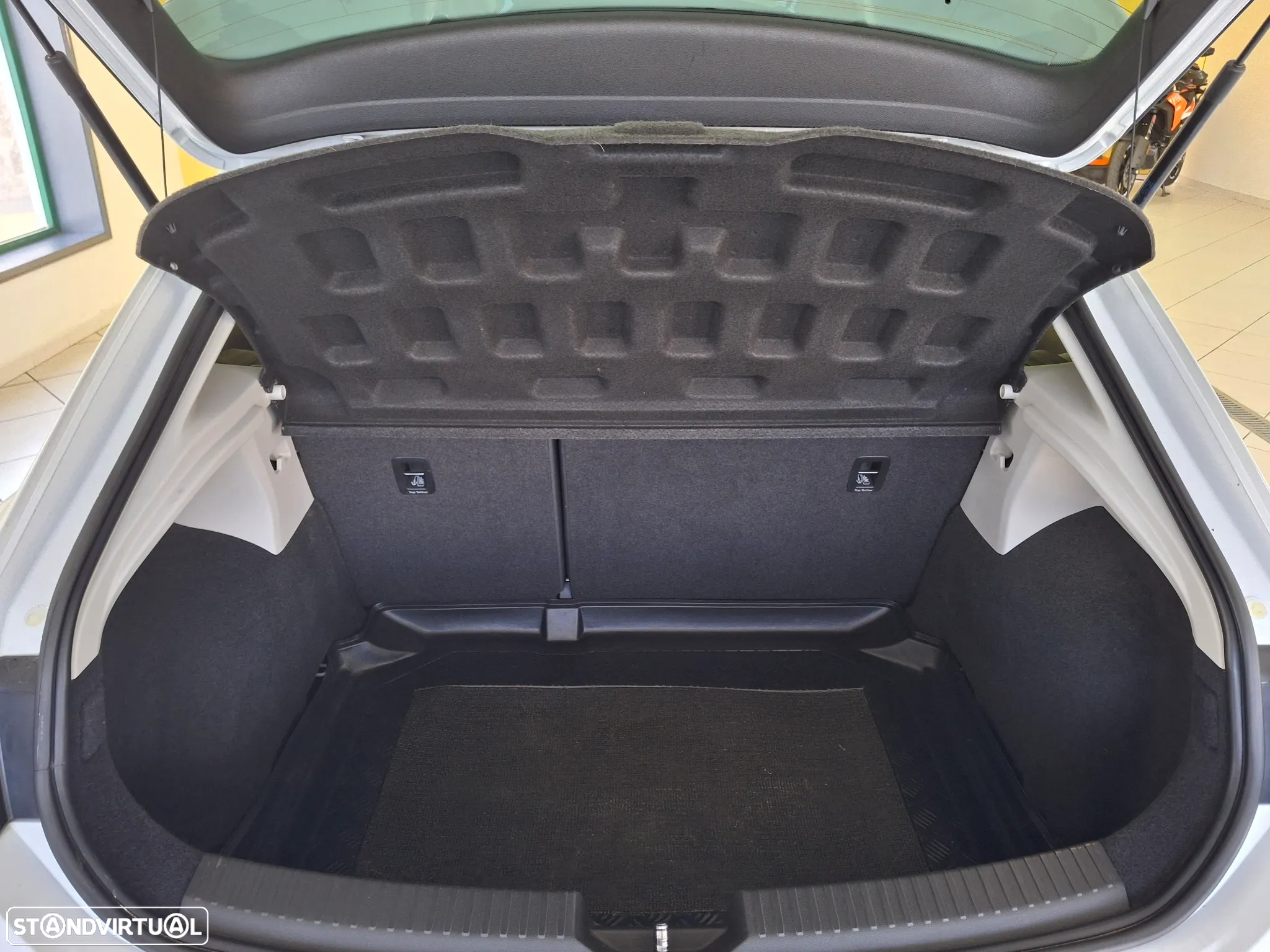 SEAT Leon SC 2.0 TDI FR S/S - 13