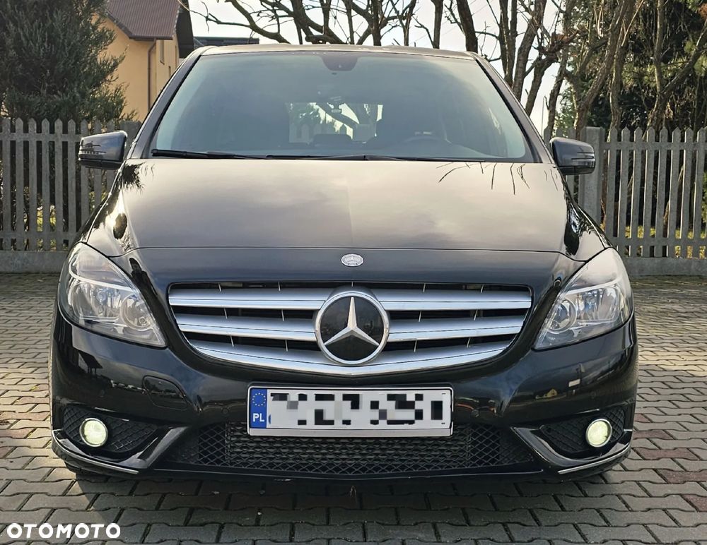 Mercedes-Benz Klasa B 180 d BlueEFFICIENCY Edition Style - 1