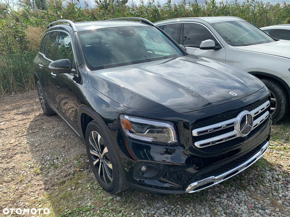 Mercedes-Benz GLB 250 4Matic 8G-DCT - 2