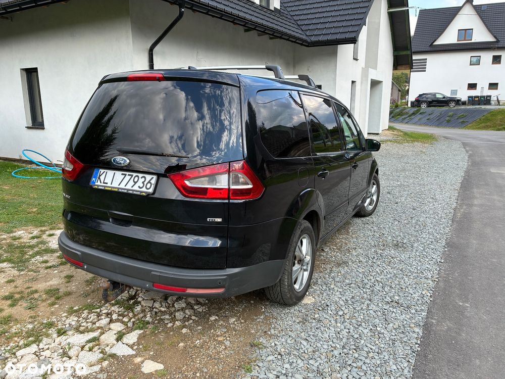 Ford Galaxy - 4