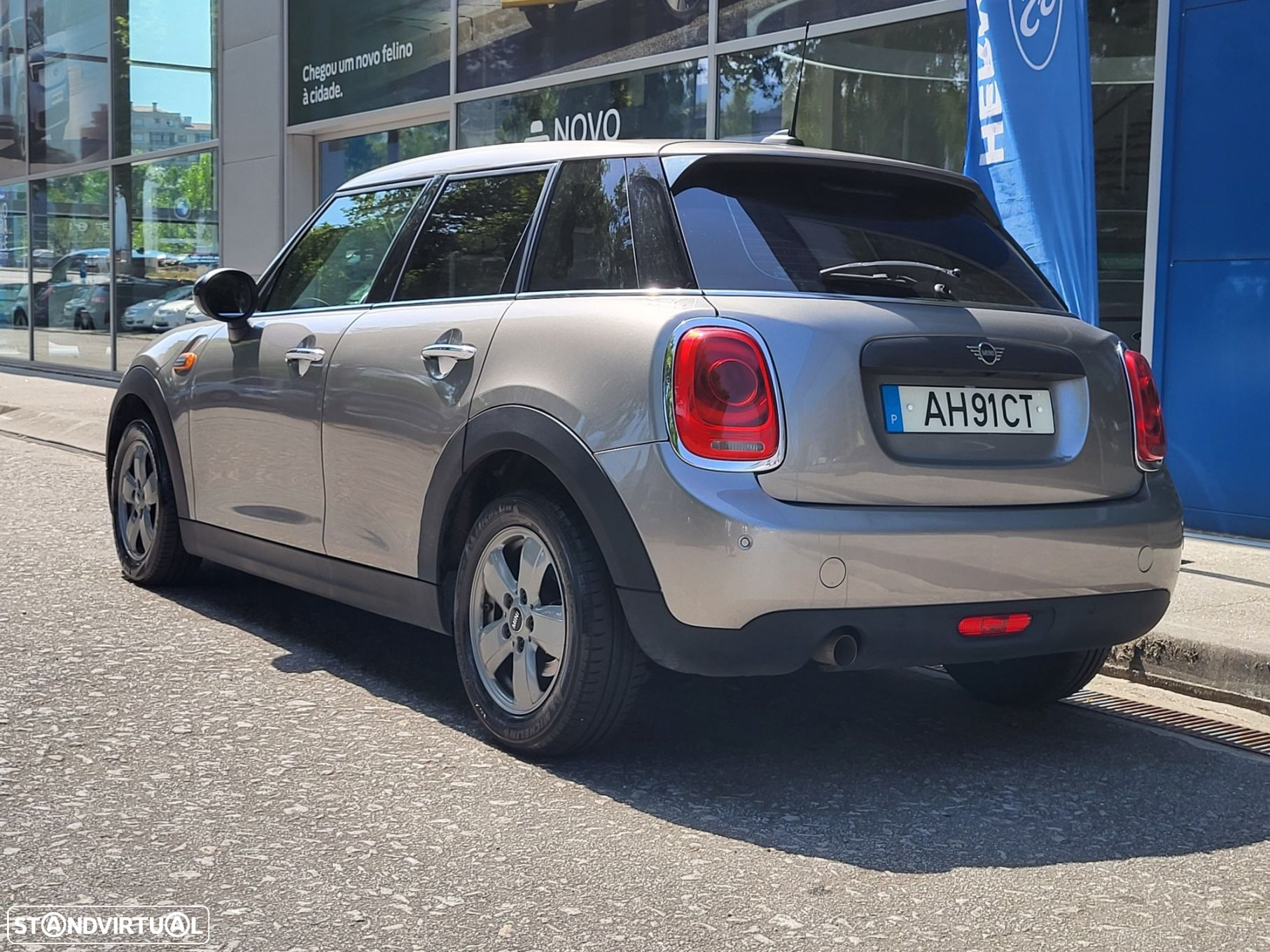 MINI 5 Portas One D - 5