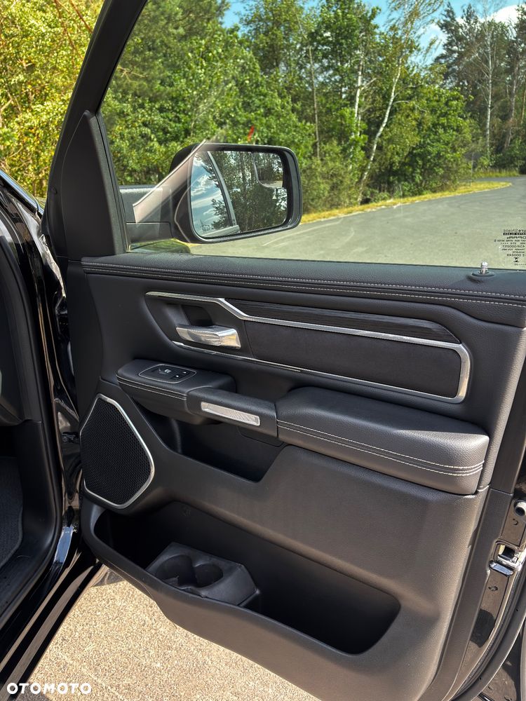 RAM 1500 5.7 eTorque Quad Cab Longbed Laramie Black - 17