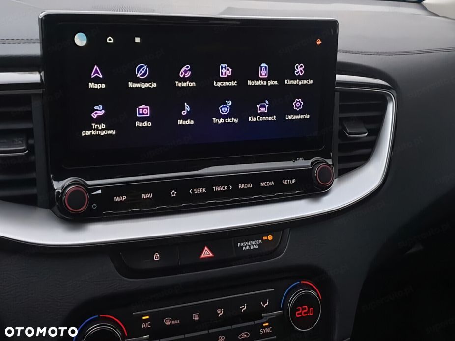 Kia XCeed - 10