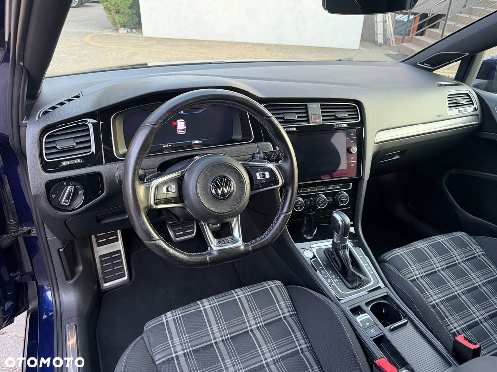 Volkswagen Golf 2.0 TDI BMT GTD DSG - 19