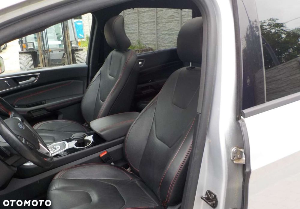 Ford S-Max - 22