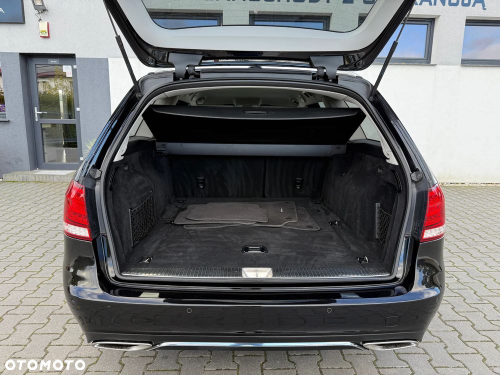 Mercedes-Benz Klasa E 220 T CDI 7G-TRONIC Avantgarde - 26