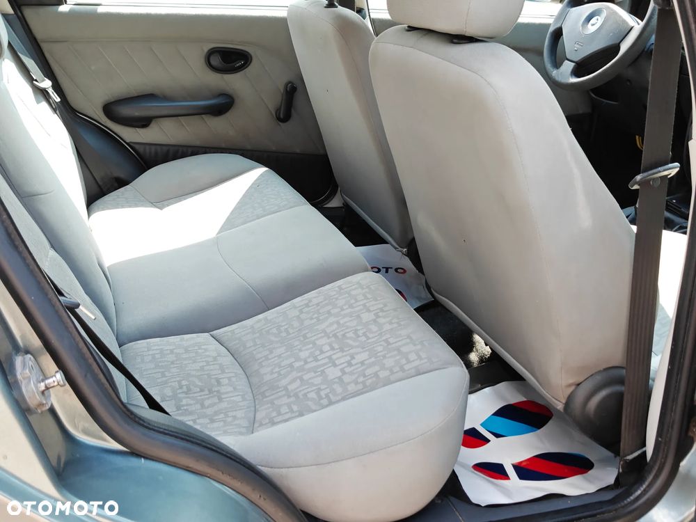Fiat Albea 1.4 Dynamic - 8