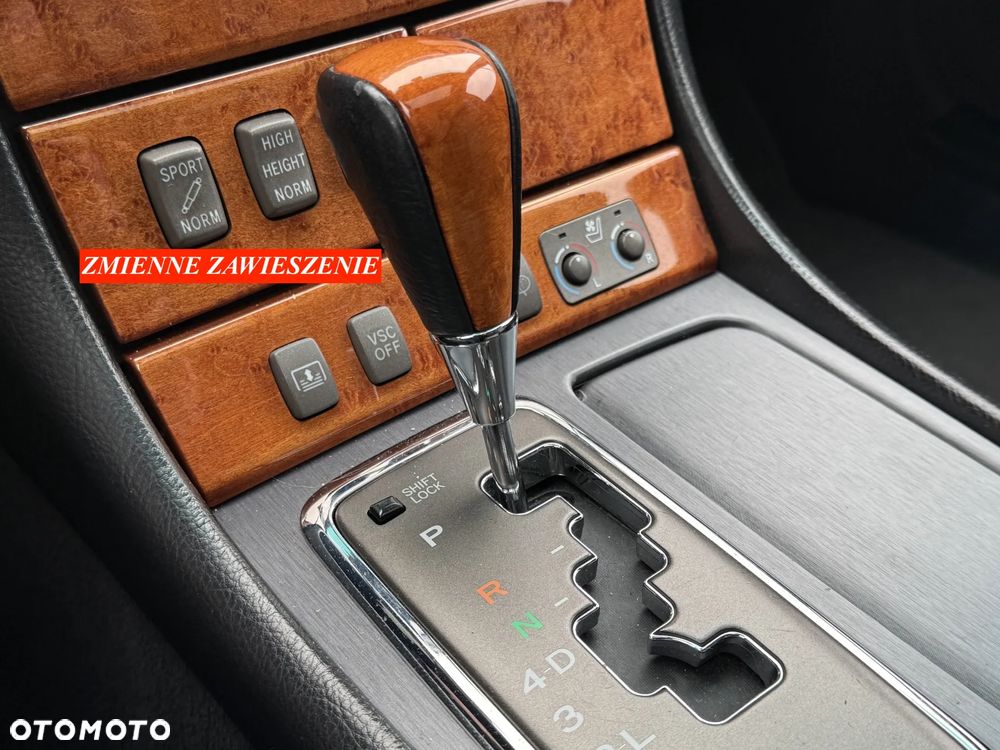 Lexus LS Prezydent - 17