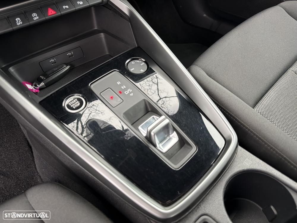 Audi A3 Limousine 30 TFSI S tronic sport - 19