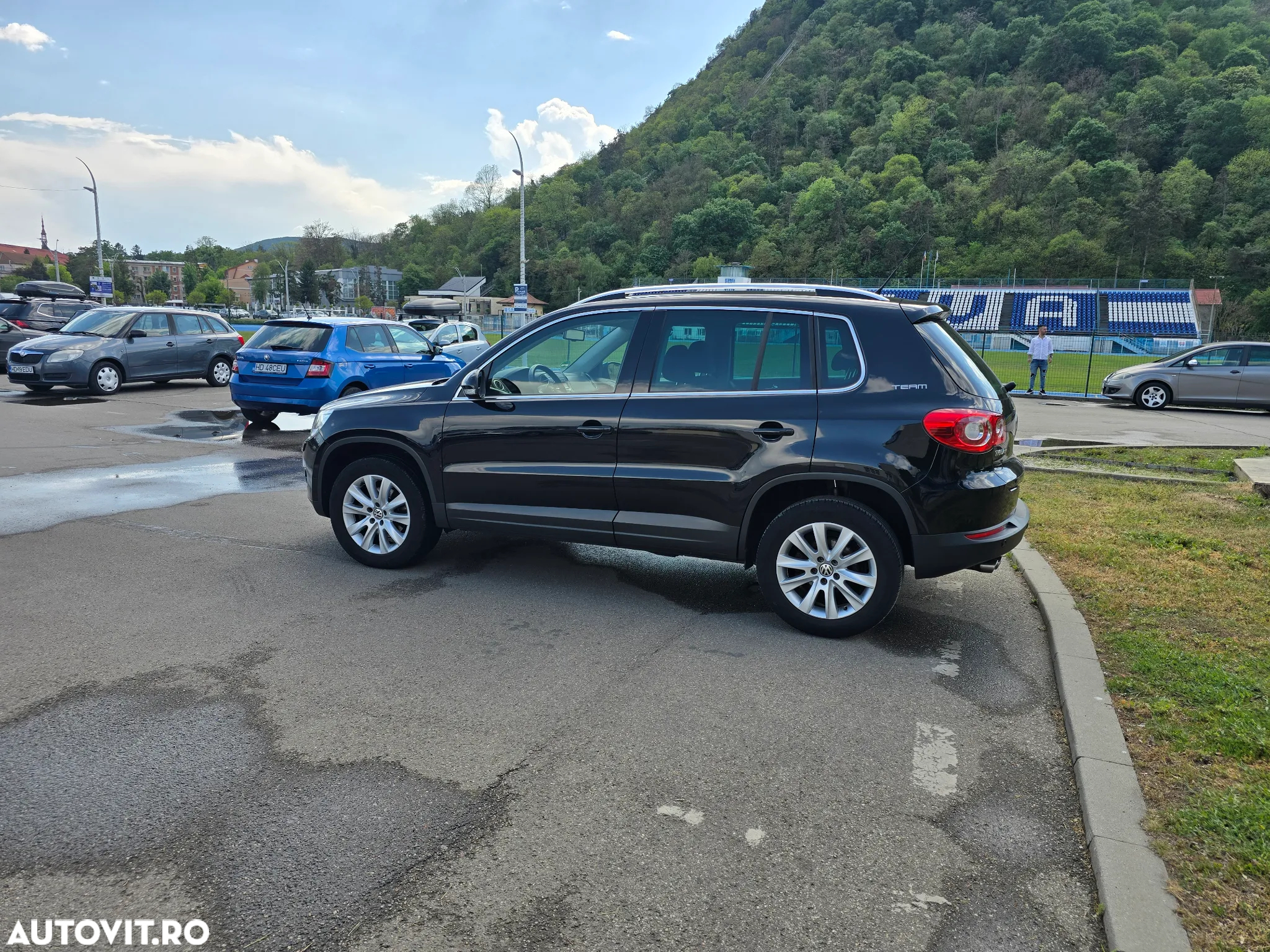 Volkswagen Tiguan - 4