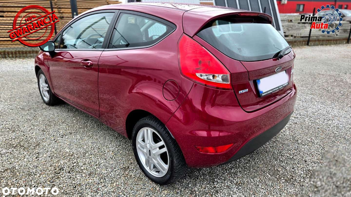 Ford Fiesta - 12
