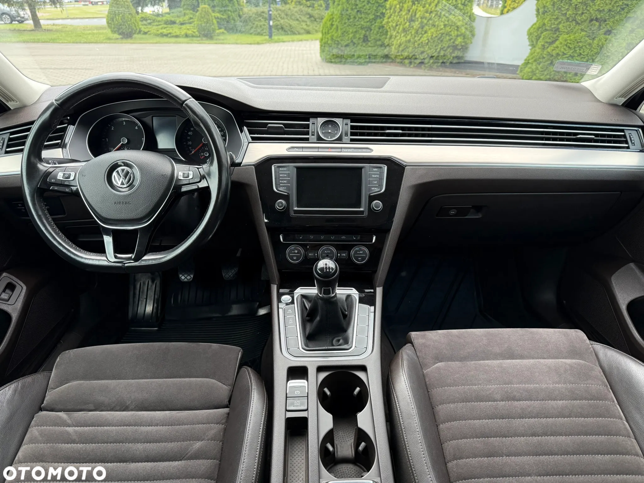 Volkswagen Passat 2.0 TDI BMT Highline - 6